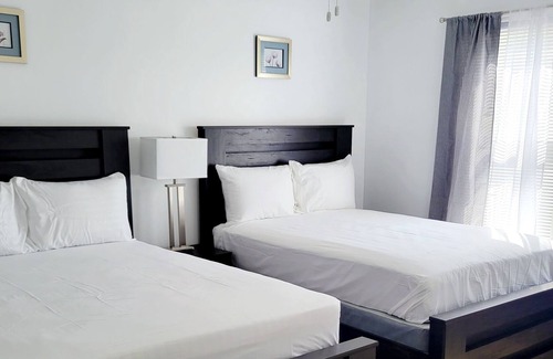 Macon House | Convenient and Comfortable