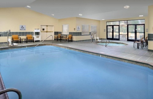 Tanasbourne House | Convenient and Modern Hillsboro Hotel Near Intel