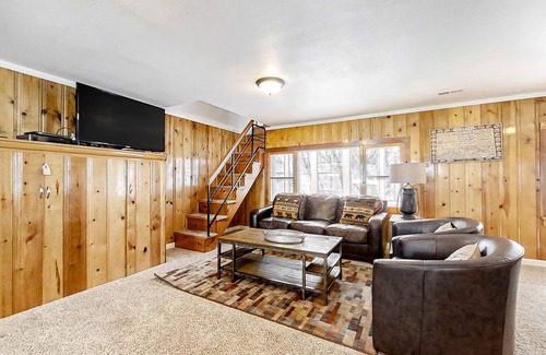 Drake Cabin | Convenient cabin right on the river w/partially enclosed deck, and gas grill
