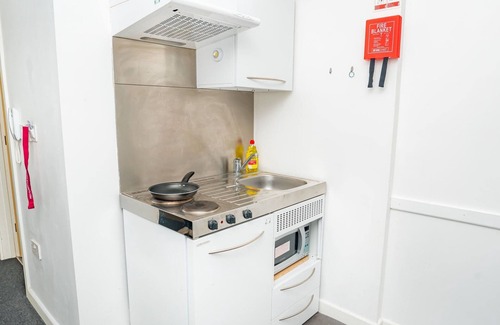 Coventry City Centre Apartment | Convenient Central Coventry Budget Studio