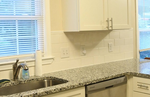 Madison Park House | Convenient Charlotte Comfort