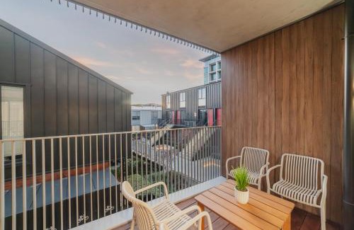 Christchurch City Centre House | Convenient City Pad - 2BR Laundry Sleeps 5