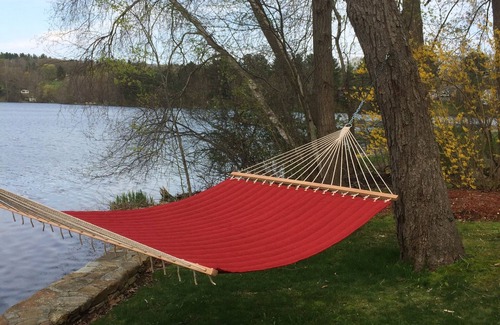 Spencer House | Convenient, clean and cozy 3 bedroom, 2 bath overlooking idyllic lake whittemore