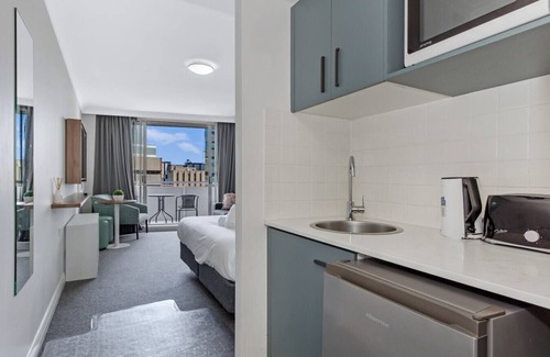Chatswood Apartment | Convenient Cozy Studio Next to Chatswood Station
