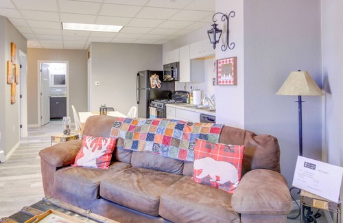 Del Norte Apartment | Convenient Del Norte Apt Near Hiking & Downtown!