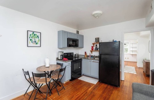 Waynesboro Apartment | Convenient downtown Studio Near SNP, Wineries, Breweries