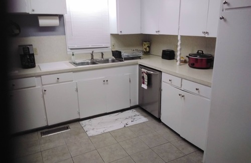 Tulsa House | Convenient Family-Friendly Home -10 Min to Tulsa!"