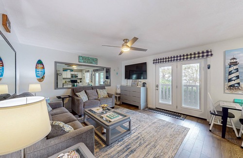 Caine Woods Condo | Convenient first-floor condo with a fully stocked kitchen, WiFi & a private deck