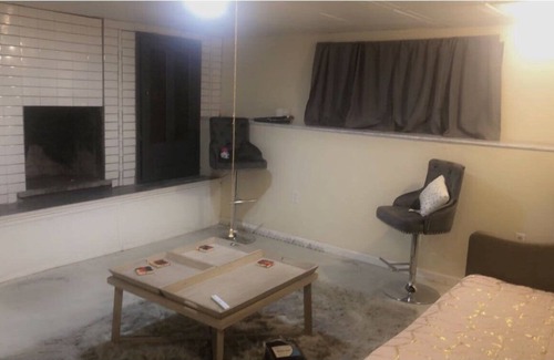 South Side Slopes House | Convenient Getaway