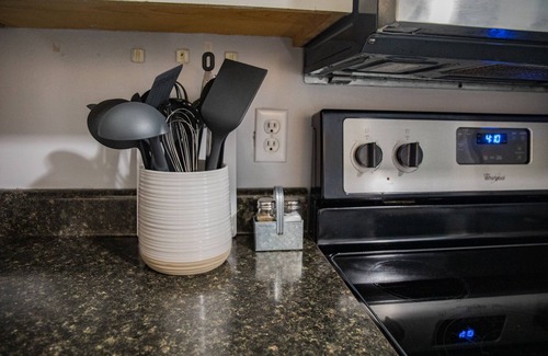 Lynchburg House | Convenient Home Only 4 Minutes From LU