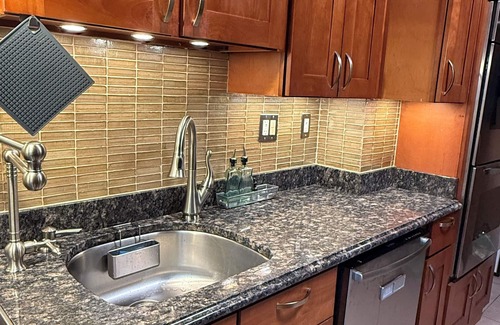 North Bergen House | Convenient Location in North Bergen