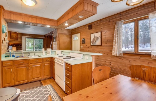 Canaan Valley Condo | Convenient location meets affordable pricing at Pendletonheim 1B.