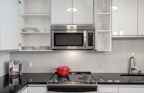 Mission Bay Apartment | Convenient Mission Bay 2BR w/Gym + Lounge + City View by Blueground