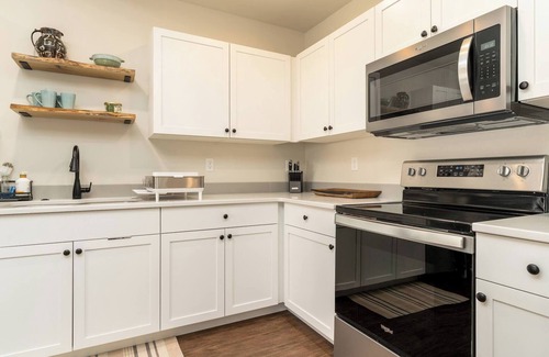 Anaconda Condo | Convenient & Modern Condo Living
