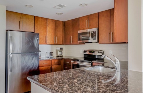 Mount Vernon Triangle Apartment | Convenient Mt Vernon 1BR w/Roof Pool, EV Station & Gym, by Blueground