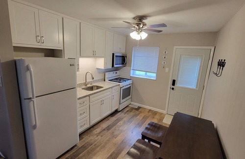Ballwin Condo | Convenient Newly Renovated Ballwin 2 Bedroom Condo