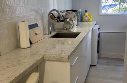West Vancouver Apartment | convenient privet room near cypress ski resort