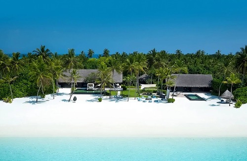 Reethi Rah Apartment | Convenient Stay, Superb Location! Balcony w/Beach View, Outdoor Swimming Pool