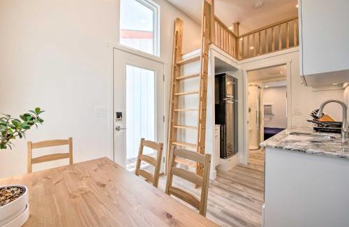South Salt Lake House | Convenient Salt Lake Tiny Home with Chic Interior!