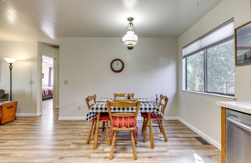 Burbank Gardens Neighborhood Association House | Convenient Santa Rosa Home w/Patio, 1 Mi to Town!
