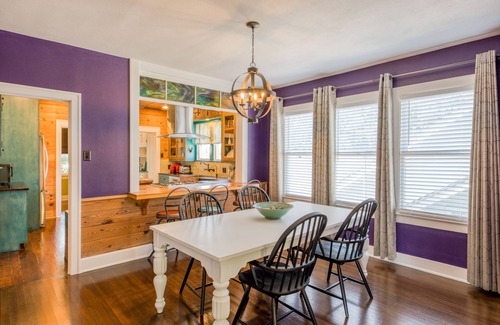 Monte Vista House | Convenient to Downtown, Riverwalk, Pearl, Zoo and Museums! New Hot Tub!