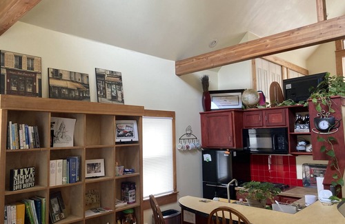 Westside Cottage | Convenient to Downtown, Brews, Shopping and Food!