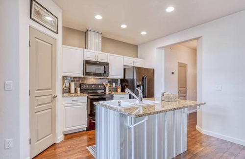Meridian House | Convenient to everything. 3 BDRM 3.5 Bath