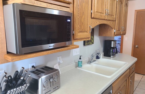 Green Bay House | Convenient to Green Bay's beltline where you can get anywhere in 15 minutes.