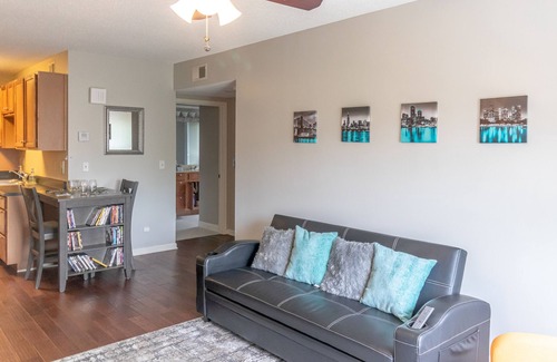 South Main Historic District Condo | Convenient, Vibrant Downtown Condo full of amenities near Beale St.