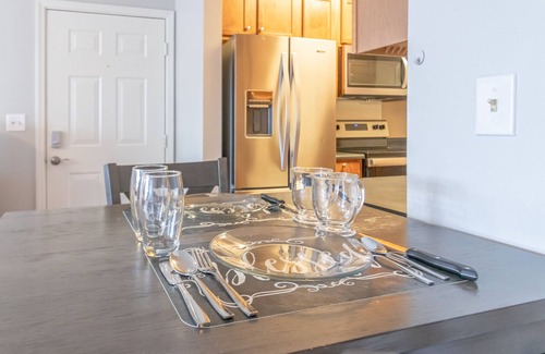 South Main Historic District Condo | Convenient, Vibrant Downtown Condo full of amenities near Beale St.