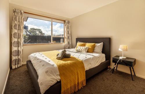 Upper Riccarton House | Convenient Westfield House 3bedroom 2bath