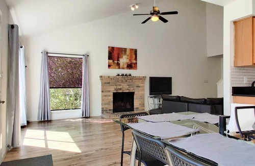 North San Antonio - SAT House | Conveniently located and comfortable 3 bedroom house.