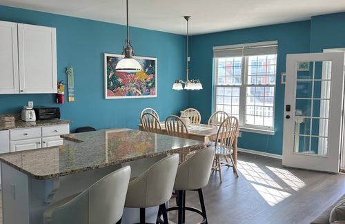 Wildwood Condo | CONVENTION CENTER, BEACH & BOARDS WITHIN 2 BLOCKS! BIG 4 BDRM 2 BATH BEAUTY!