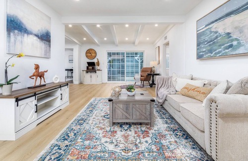 Walnut Valley House | Conversation Corner | 4BR | Multiple Living Spaces