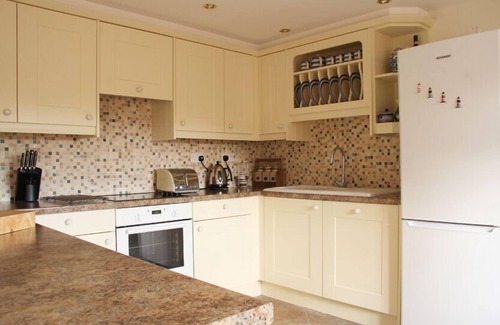 West Rudham House | Converted Barn with Lovely Enclosed Garden,off Road Parking in Perfect Location