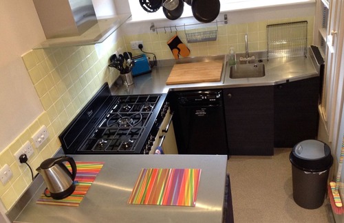 Alne House | Converted farmstead that sleeps 26; 6 showers, 2 baths;table tennis; sauna; gym.