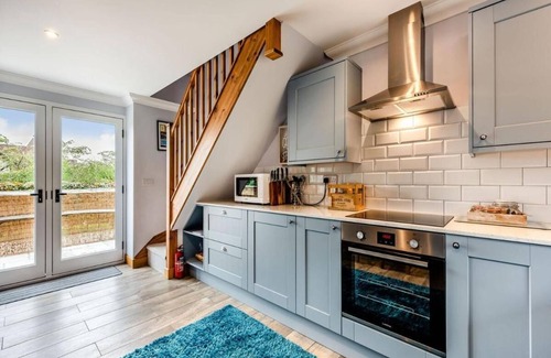 Hammerpot House | Converted Flint Clad Barn nestled in the heart of the South Downs National Park