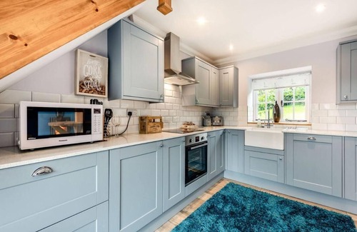 Hammerpot House | Converted Flint Clad Barn nestled in the heart of the South Downs National Park