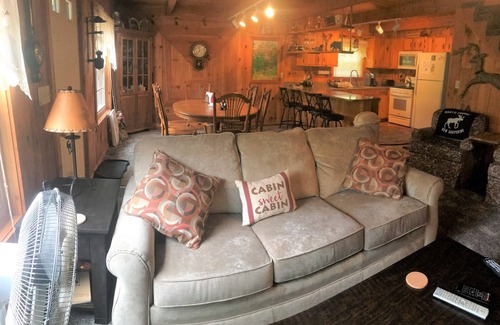 Center Conway Ski Chalet | Conway NH Chalet Rental Dec '23-Apr '24. 30 day discounts