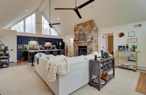 Albrightsville House | Conways Cabin Poconos Getaway with Game Room!