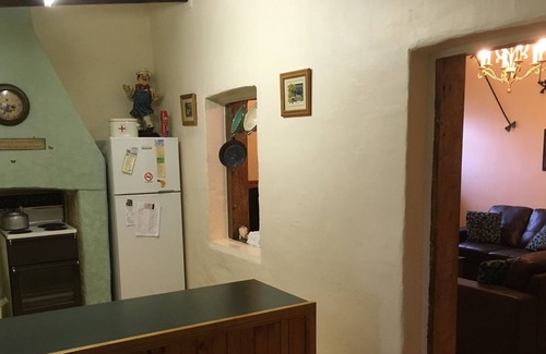 Booyoolie Cottage | CONYNGHAM COTTAGE - located at Gladstone SA. Southern Flinders Ranges.
