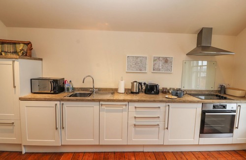 Wrexham Apartment | COOK'S FLAT, character holiday cottage in Cefn Park Estate