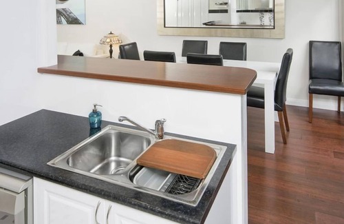 Cooks Hill House | Cooks Hill Chalets - Petite Chalet