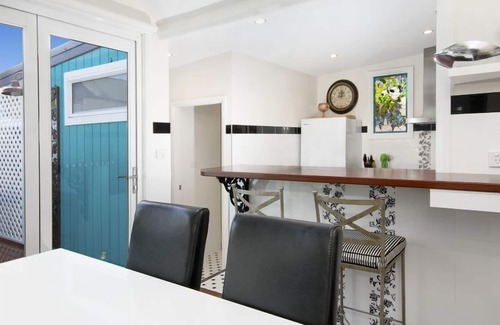 Cooks Hill House | Cooks Hill Chalets - Petite Chalet