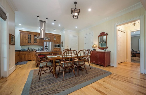 Mill Spring House | Cookside Villa | A Mountain Getaway Like No Other