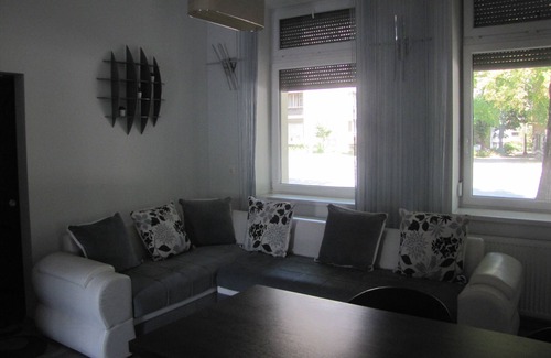 Szeged Apartment | Cool 2-bedroom apartment with AC in Szeged