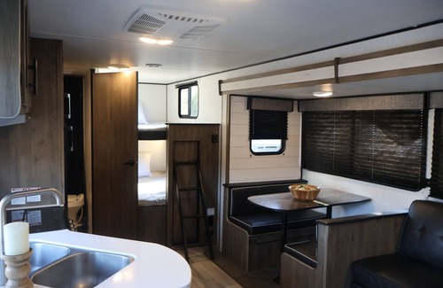 Preston RV Rental | Cool campground with AC in charming Preston across from all of the activities
