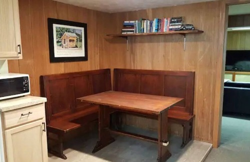 Escanaba Apartment | Cool furnished Apartment Near Downtown Escanaba
