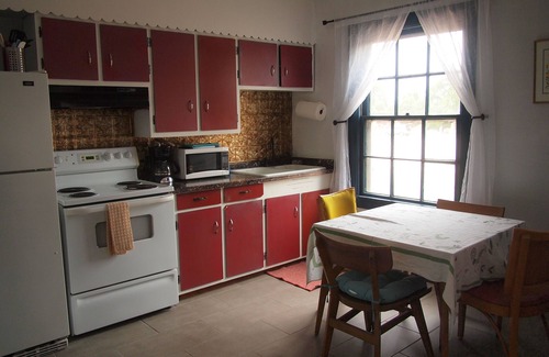 Clarkdale Apartment | Cool ground floor apartment #101