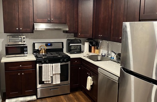 Bedford-Stuyvesant Apartment | Cool one bedroom apartment in Bedstuy Brooklyn